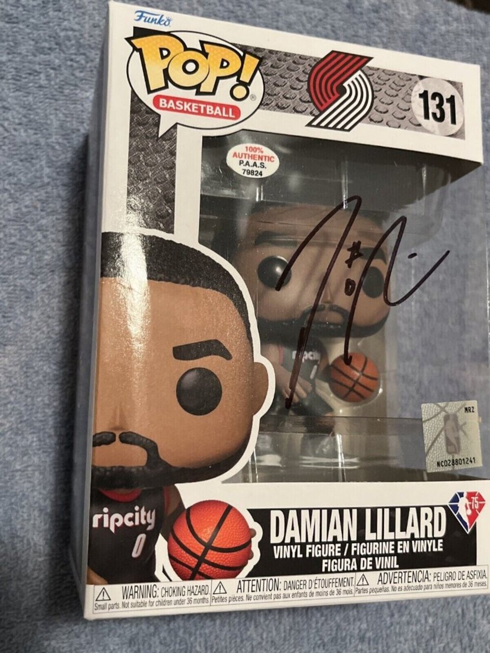 Damian Lillard signed Funko POP! Sports NBA #131 Vinyl Figure w/COA